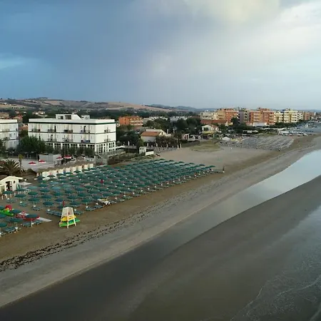 Internazionale Hotel Marotta