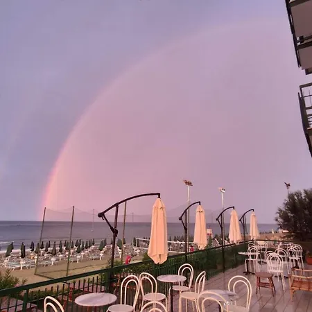 Internazionale Hotel *