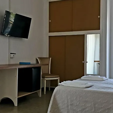 Internazionale Hotel *